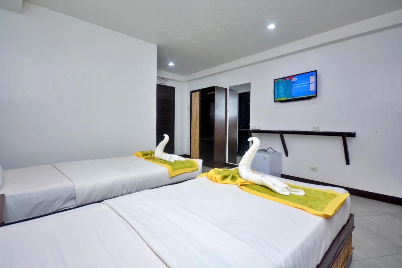 Bamboo Beach Resort & Restaurant Manoc-Manoc Luaran gambar