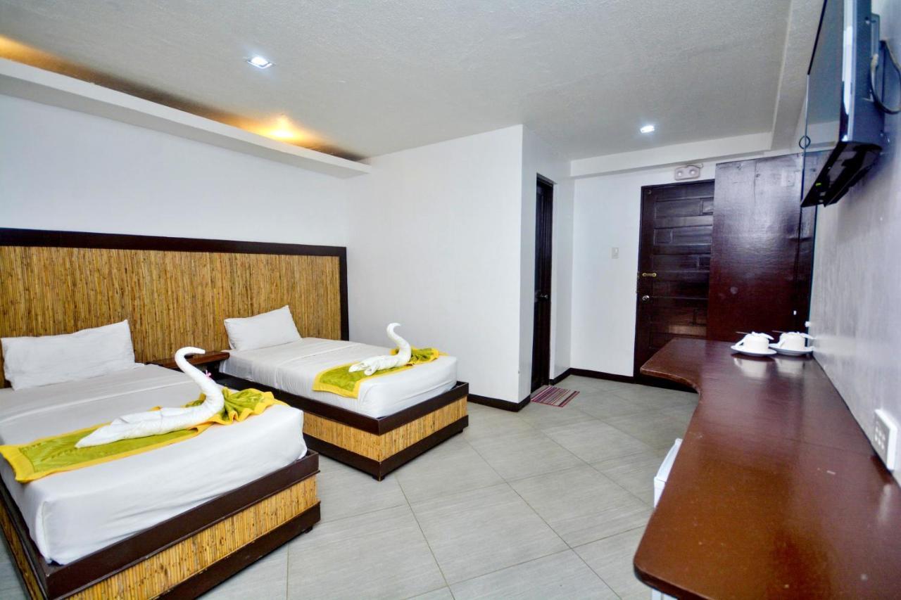 Bamboo Beach Resort & Restaurant Manoc-Manoc Luaran gambar